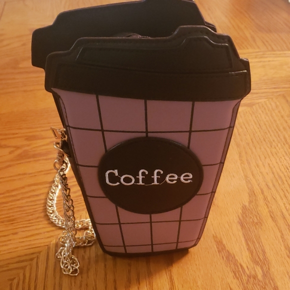 Coffee cup design crossbody bag - Picture 3 of 7